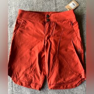 SKHoop Edvina Shorts